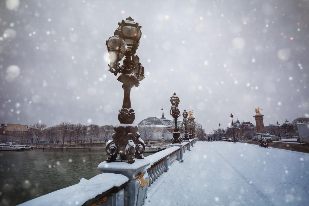 L'Hiver à Paris : Explorez la Ville des Lumières au Cœur de la Saison