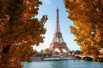 Préparez et Réservez Vos Vacances de la Toussaint à Paris