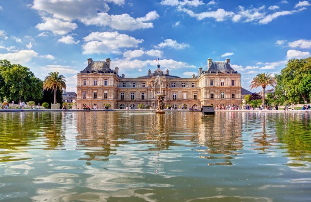 Votre hôtel donnant sur le Jardin du Luxembourg